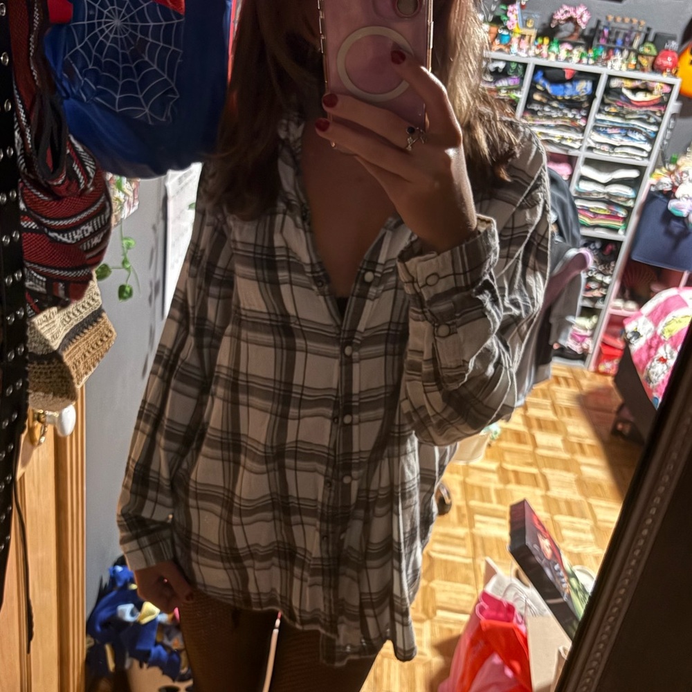 American Eagle Outfitters Black and White Plaid Shirt